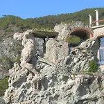 Casa Natalina * Μοντερόσο αλ Μάρε